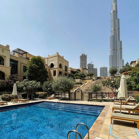 Appartamento Guestready - Downtown Lux Near Burj Khalifa Dubai Esterno foto