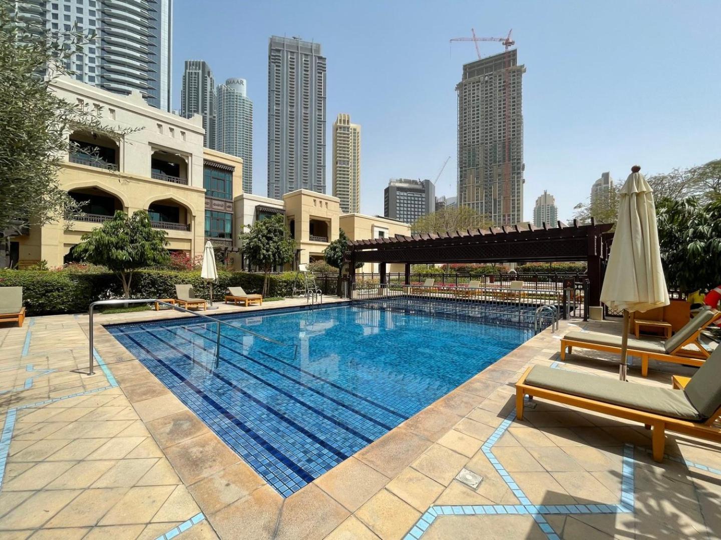 Appartamento Guestready - Downtown Lux Near Burj Khalifa Dubai Esterno foto